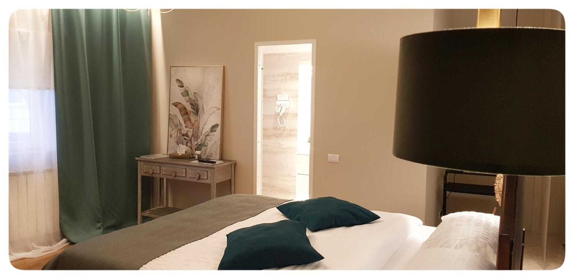 Elania Residence Тыргу-Жиу Экстерьер фото